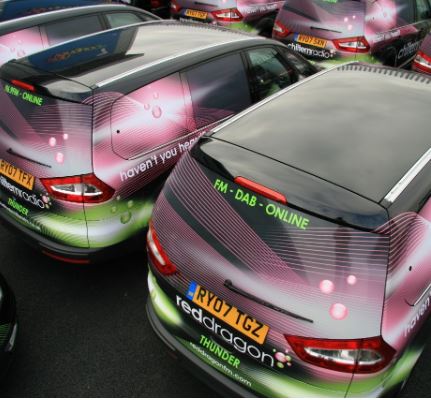 LAMINADO FUNDIDO CAST MACTAC LF10700CM PARA TINTAS UV MATE 1.37X50 mts.